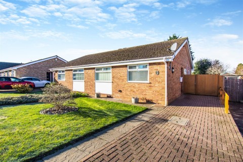 View Full Details for Halstow Close, Maidstone