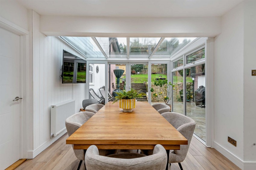 Images for 3 bed detached bungalow in College Avenue with planning permission for one bed annexe