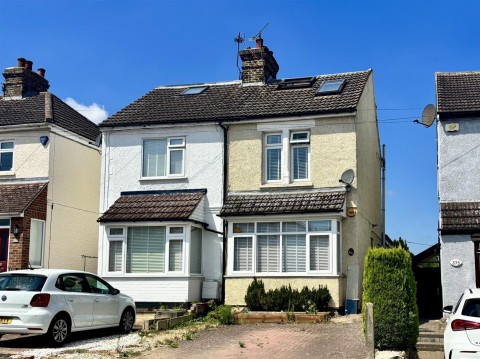 View Full Details for Lunsford Lane, Larkfield, Aylesford