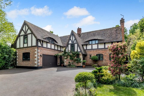 London Road, Ditton