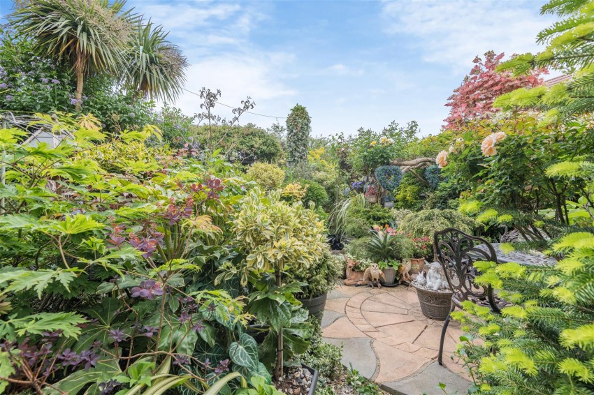 Images for Four Acres, East Malling, West Malling