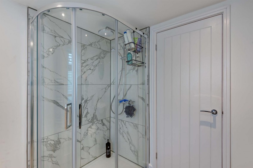 Images for Horseshoes Lane, Langley, Maidstone
