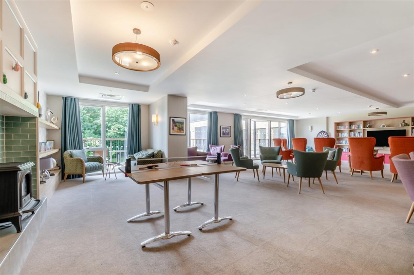 Images for 16 The Orpines, Wateringbury