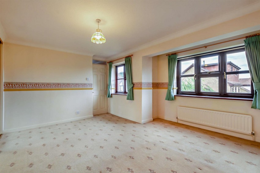 Images for Briar Fields, Weavering