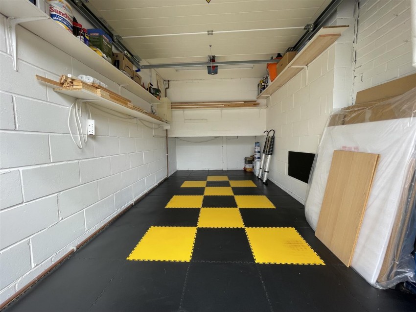 Images for Baywell, Leybourne