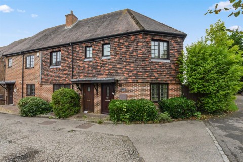 View Full Details for Brenchley Mews, Charing