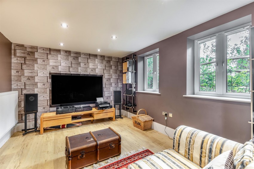 Images for Vicarage Lane, East Farleigh, Maidstone