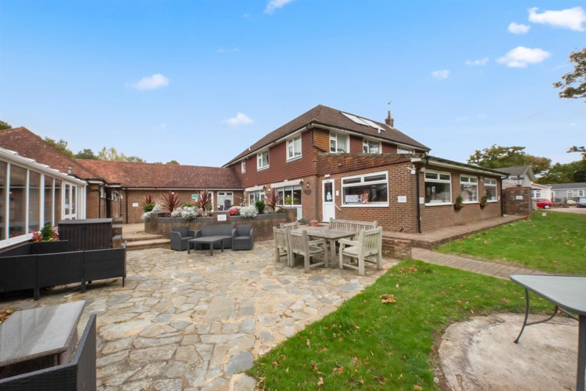 Images for Meadow View, Pilgrims Retreat, Harrietsham
