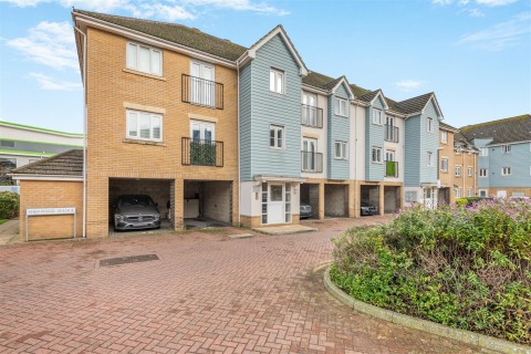 View Full Details for Sherwood Avenue, Larkfield, Aylesford