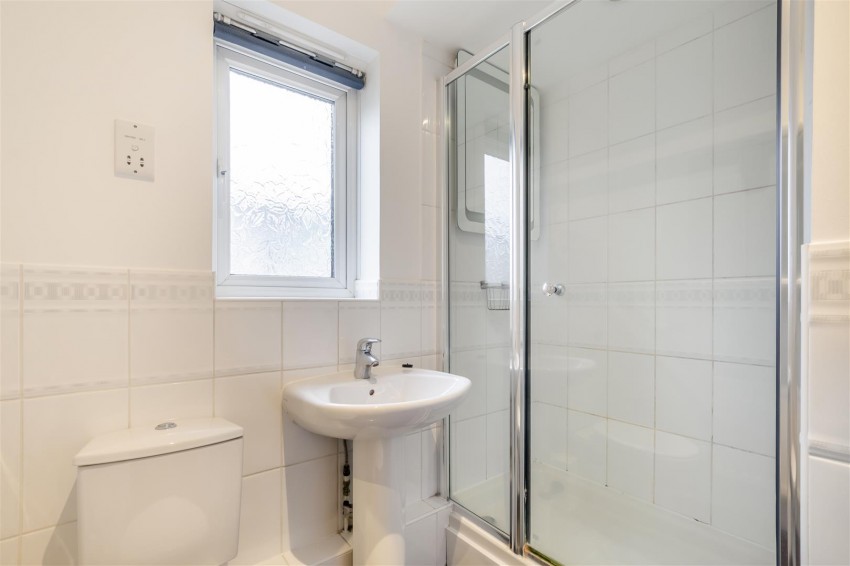 Images for The Lakes, Larkfield