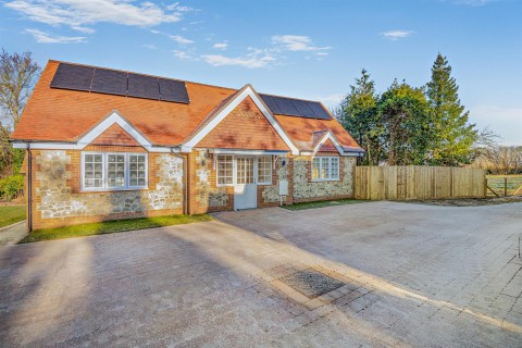 Charlton Lane, West Farleigh, Maidstone