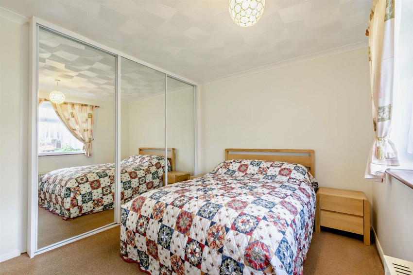 Images for Holly Tree Close, Kingswood