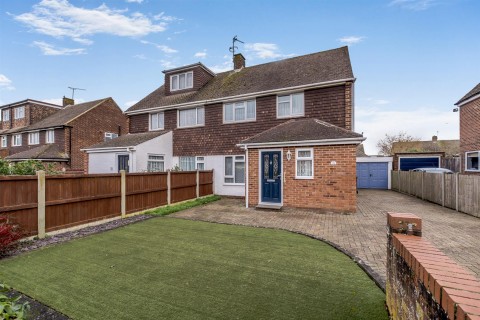 View Full Details for The Hawthorns, Aylesford