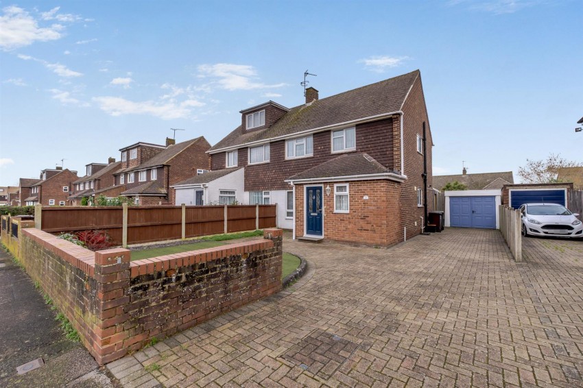 Images for The Hawthorns, Aylesford