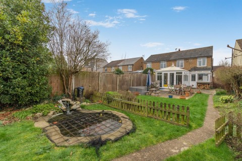 Plains Avenue, Maidstone