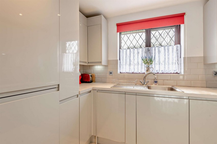 Images for Caernarvon Drive, Maidstone