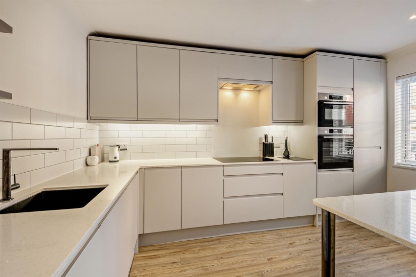 Images for Lacock Gardens, Maidstone