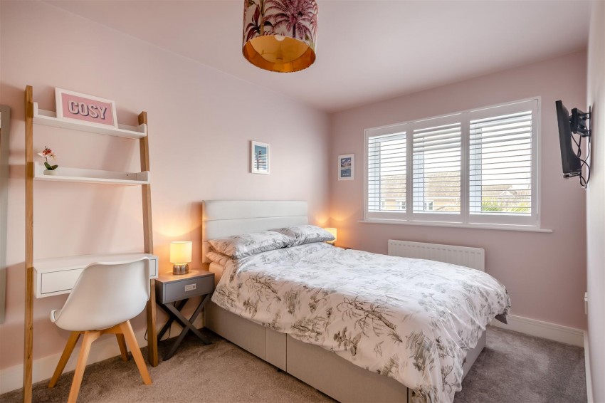 Images for The Lakes, Larkfield, Aylesford