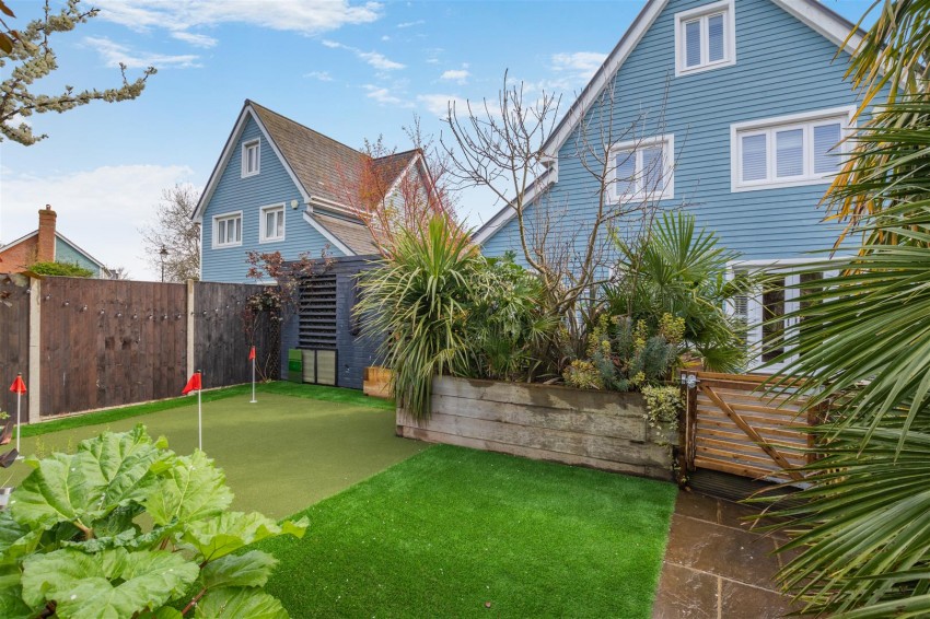 Images for The Lakes, Larkfield, Aylesford