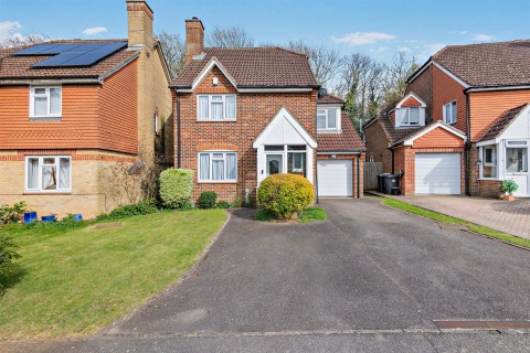 View Full Details for Roman Close, Blue Bell Hill, Chatham