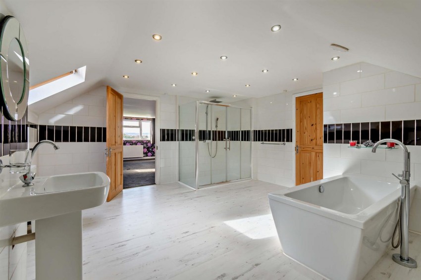 Images for Lunsford Lane, Larkfield, Aylesford