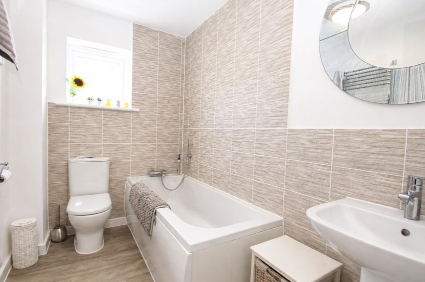 Images for Waterman Way, Wouldham, Rochester