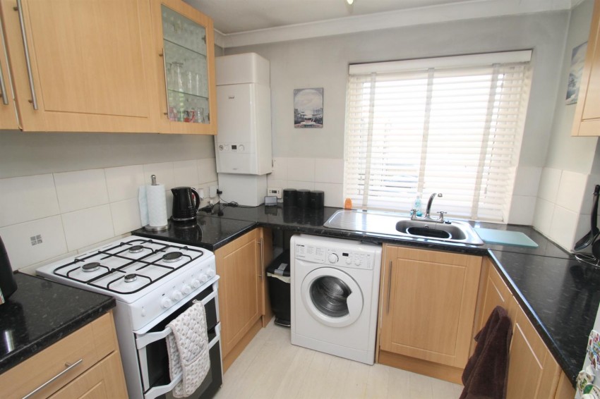 Images for Basing Close, Maidstone