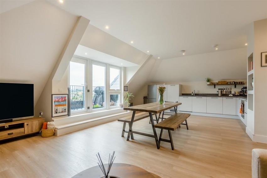 Images for The Retreat, 94 Mill Hall, Aylesford