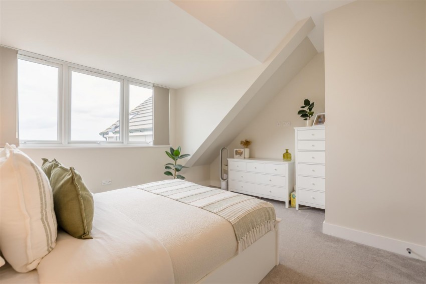 Images for The Retreat, 94 Mill Hall, Aylesford