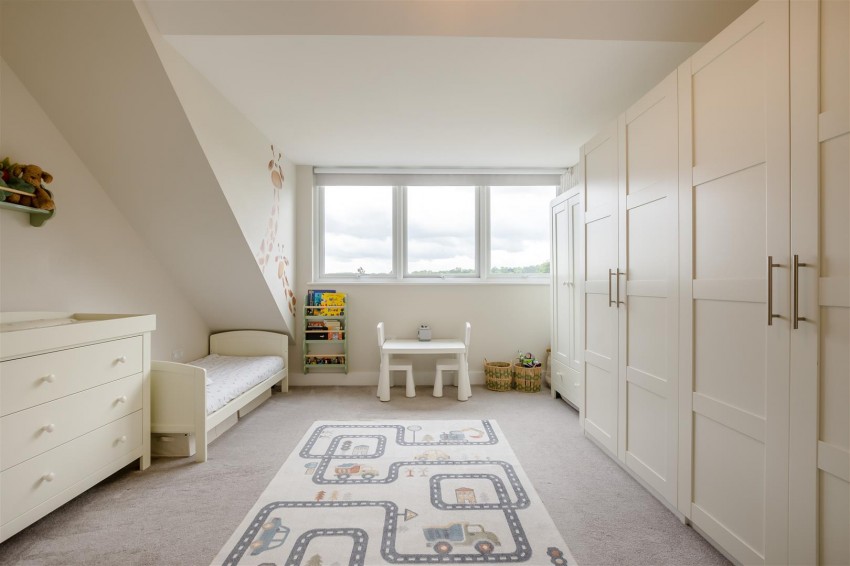 Images for The Retreat, 94 Mill Hall, Aylesford