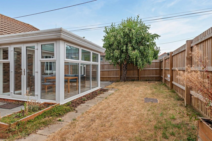 Images for Shepherds Way, Langley