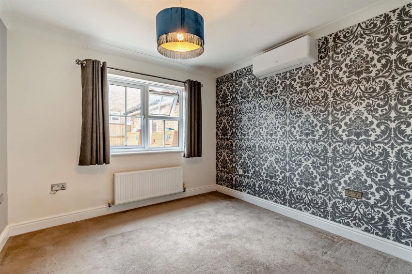 Images for Shepherds Way, Langley